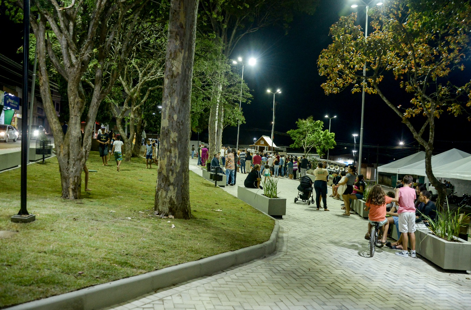 praça radialista josé marcolino parque fênix